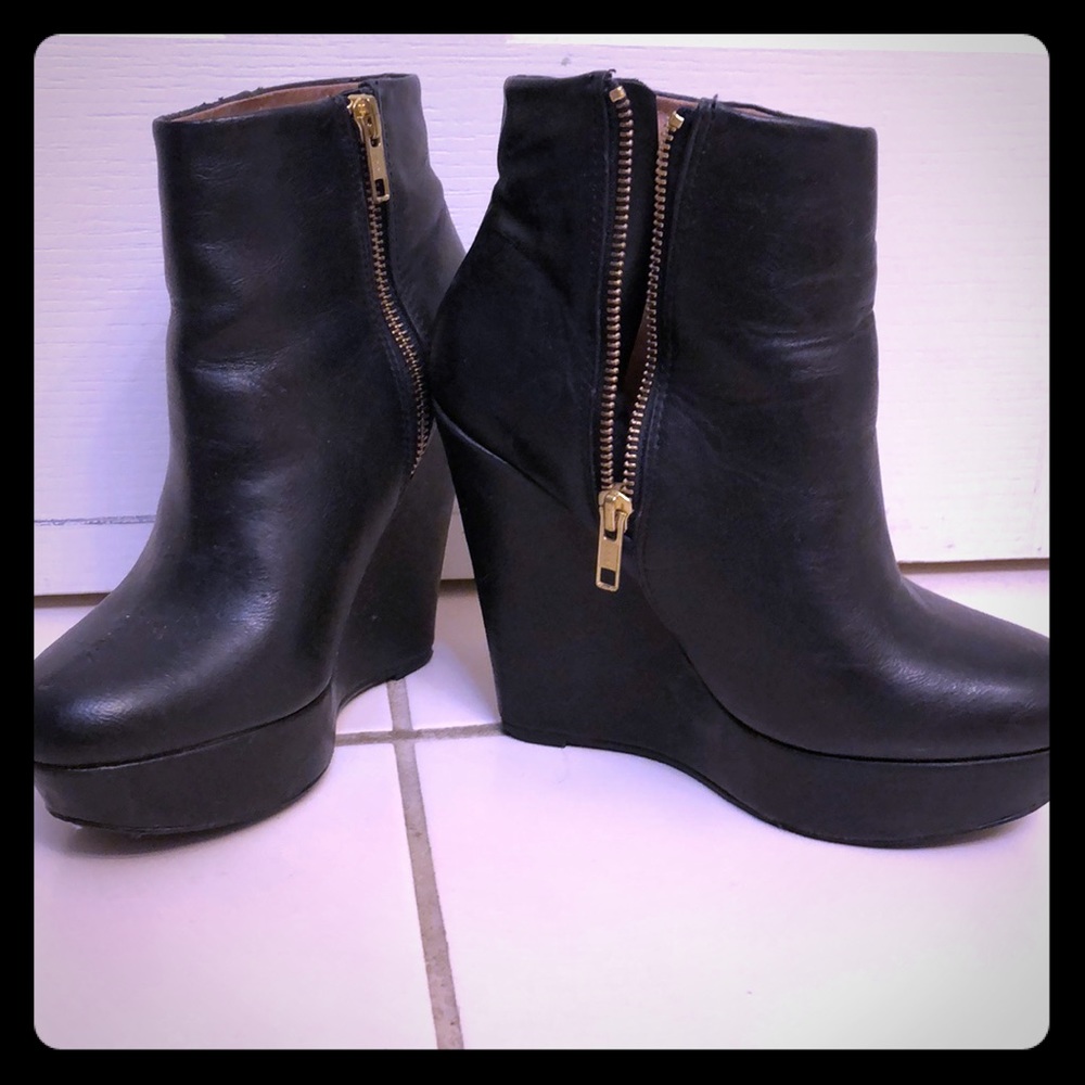 Platform boots!
